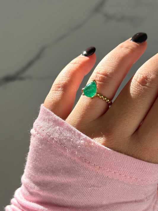 Anello Emerald Goccia